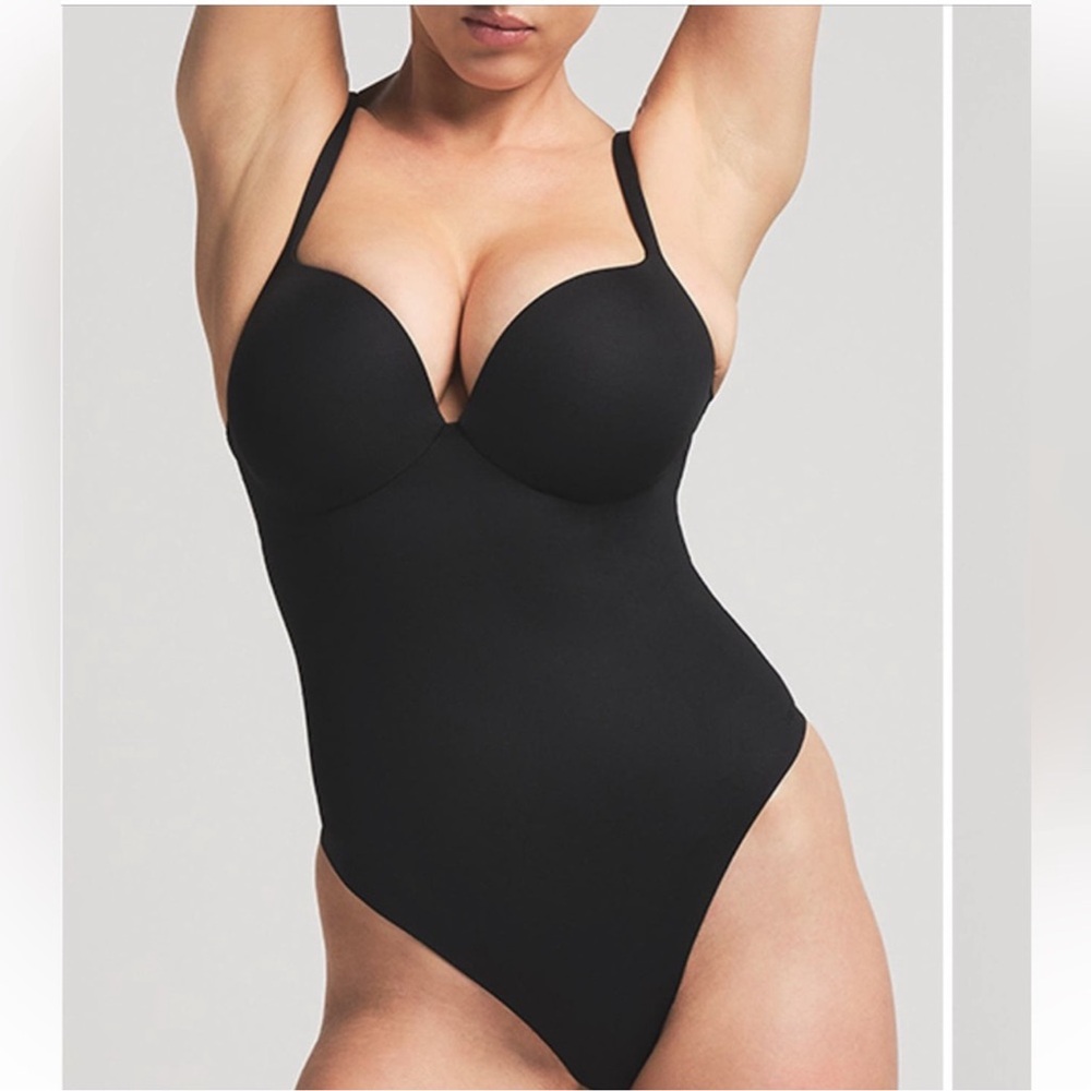 SKIMS NWT Body Super Push Up Thong Bodysuit - Onyx